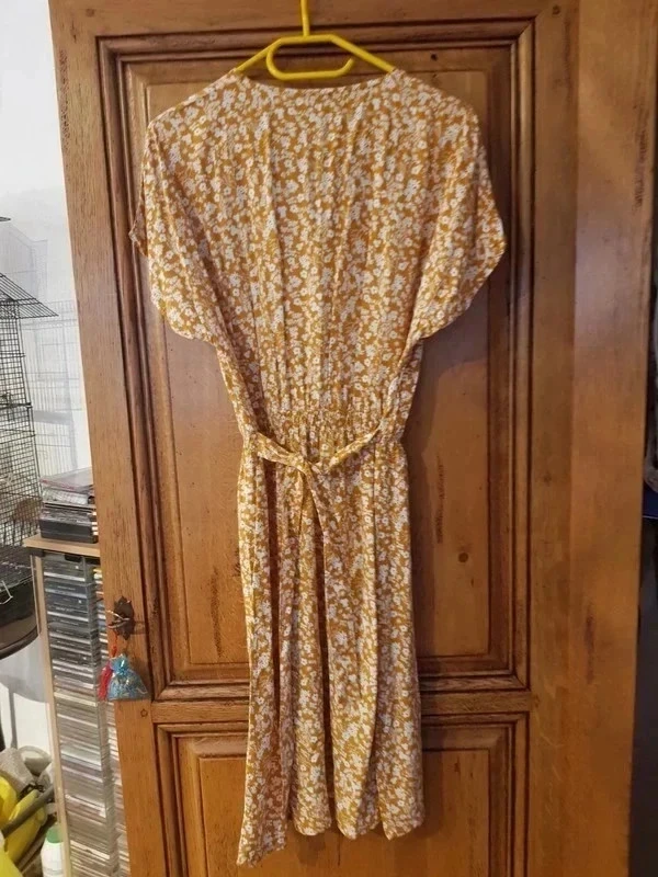 New mustard color floral dress size 38 – photo 5